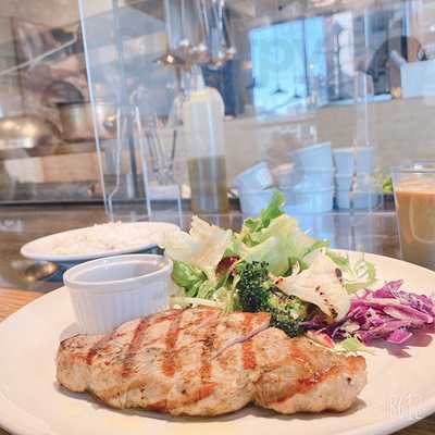 ハイライフ ポーク テーブル