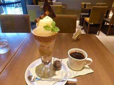 パティスリー＆カフェ デリーモ 京都店