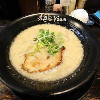 麺ズルーム 神虎 南森町店