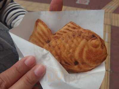 鳴門鯛焼本舗 曽根崎店