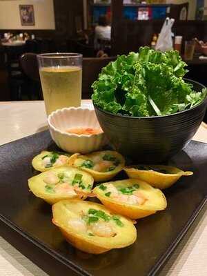 ベトナム料理 バインセオサイゴン 有楽町店