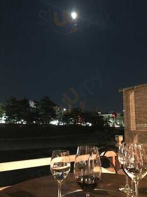 メゾン・ド・ヴァン鶉亭