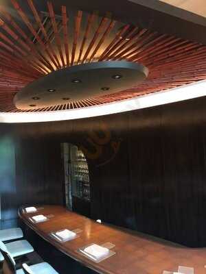 メゾン・ド・ヴァン鶉亭