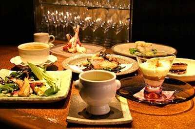 メゾン・ド・ヴァン鶉亭