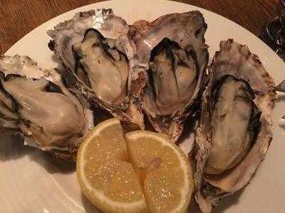 オイスターバー & レストラン オストレア 恵比寿店