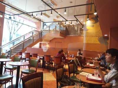 カフェ・ベローチェ 難波西口店