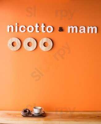 ドーナツカフェ ニコット&マム