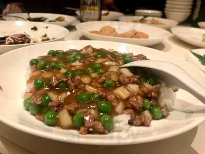 神戸元町別館 牡丹園 大阪梅田エスト店