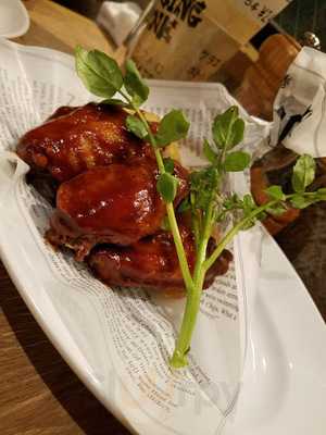 神田の肉バル　ランプキャップ