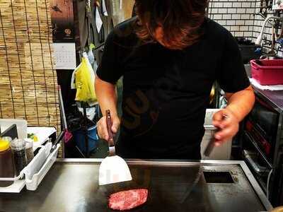 丸善食肉店 黒門市場店