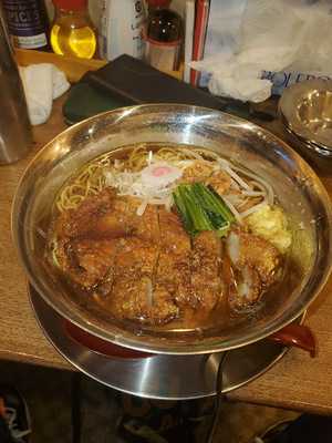 ホームラン食堂