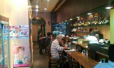 キッチン・ゴン 御所東店