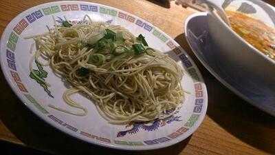 シロマルベース 堂山扇町通り店