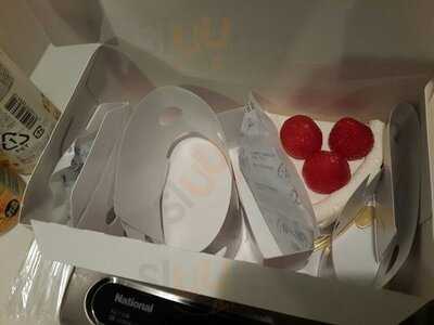 パティスリー サダハル アオキ パリ 渋谷ヒカリエ Shinqs店