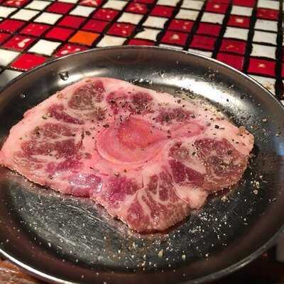 肉喰ホルモン すすむ