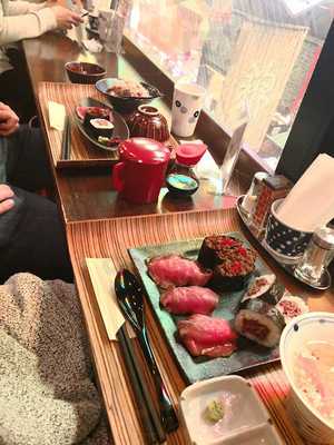 佰食屋 肉寿司専科