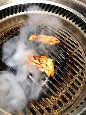 焼肉・ステーキ　い志だ屋