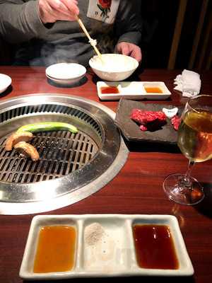 焼肉・ステーキ　い志だ屋