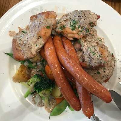 Brasserie & Wine Cafe  Buzz 梅田