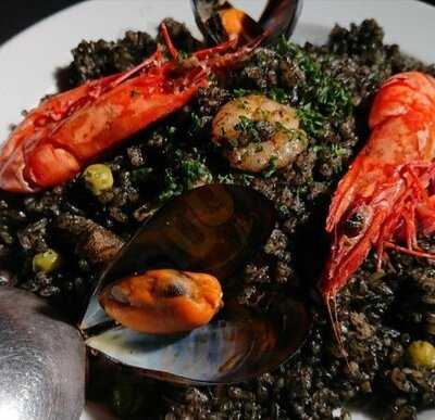 メソン セルバンテス