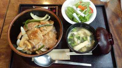 飲食屋 くいしん坊