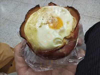 ベーカリーパオ新潟駅店