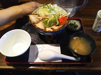 中華食堂 よしだ屋