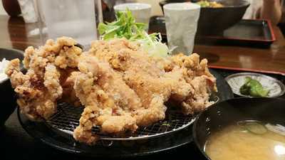 中華食堂 よしだ屋