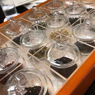 ガーデンラウンジ「坐忘」