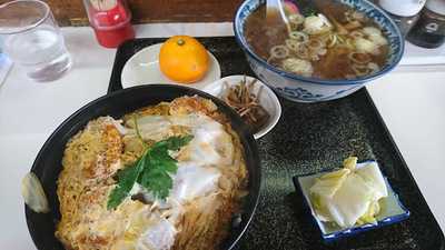 麺食堂 なるとや 小新店