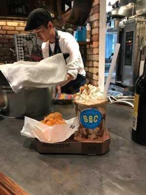 ザ シェイク アンド チップス トウキョウ