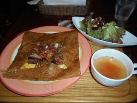 グレープリー カフェ 京都シャンデレール