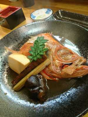 ほてい寿司 谷四店