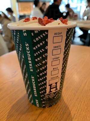 スターバックスコーヒー 神田駅前店