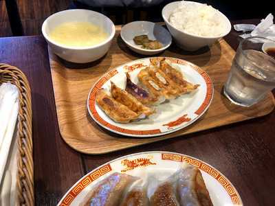 紅虎餃子房 新潟店