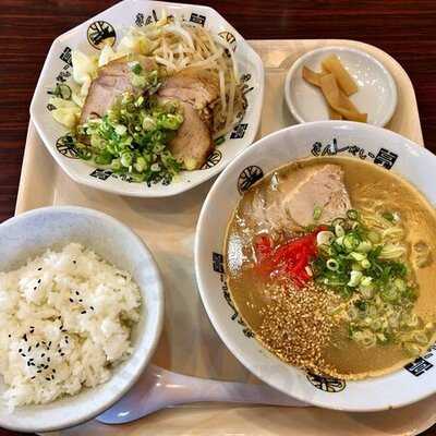 九州ラーメン きんしゃい亭県庁前店