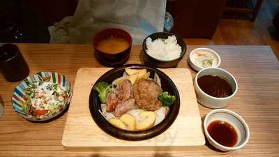 炙り牛たん万 イオンモール新潟南店