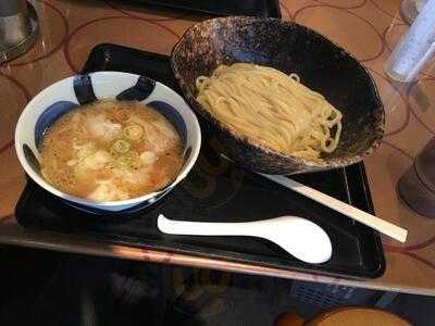 三ツ矢堂製麺 中目黒店