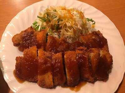 ワインとオマール海老の店 ＵＯＭＯ