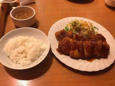 ワインとオマール海老の店 ＵＯＭＯ