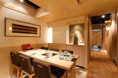 水たき料亭 博多華味鳥 名古屋栄店