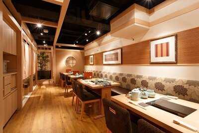 水たき料亭 博多華味鳥 名古屋栄店