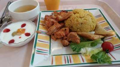 明治大学 リバティータワー 学食