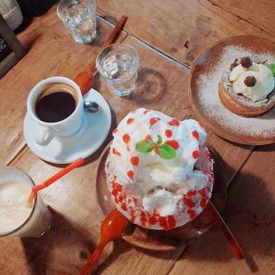 カフェトゥエルブ