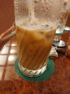 英國屋 心斎橋本店