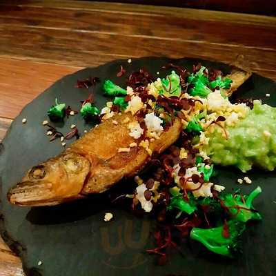 神田ワイン食堂 パパン