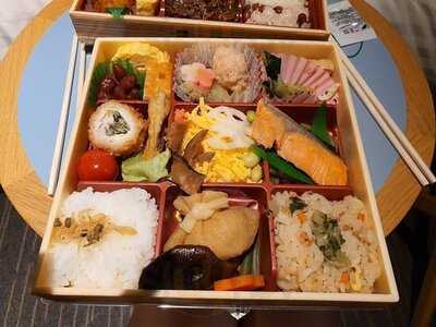 なだ万厨房 阪急百貨店うめだ本店