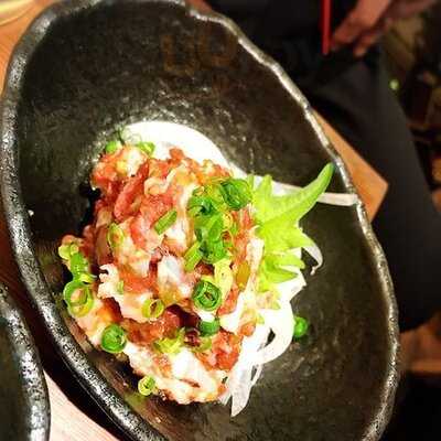 裏天満ちょうちん通り肉寿司