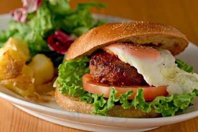 アドパンデュース