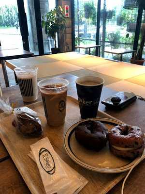 アール ベイカー 大阪城公園店